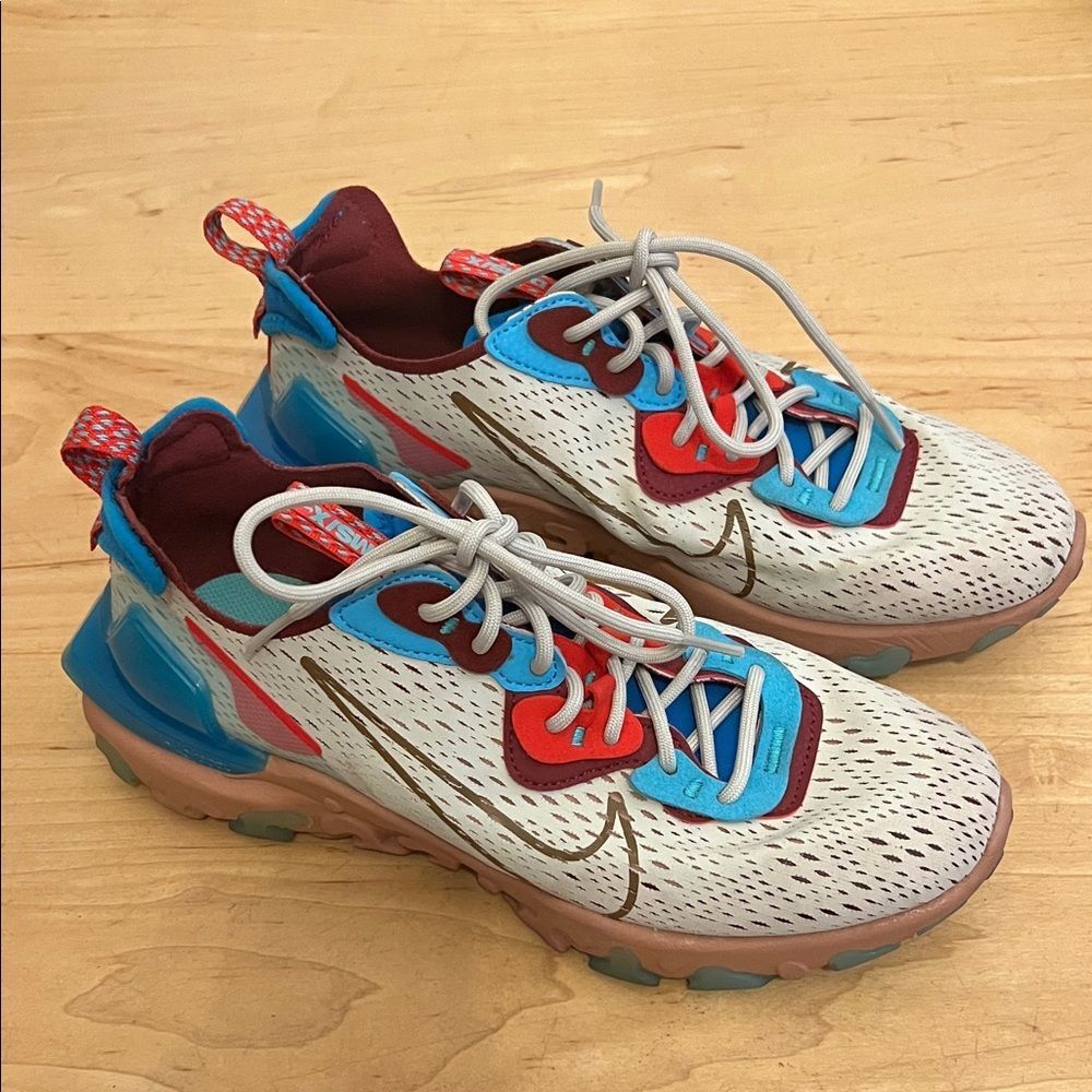 Men’s Nike D/MS/X Size 8